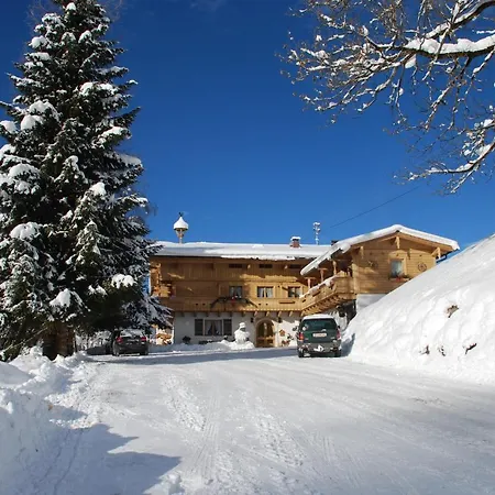 Berghof Guest house Maria Alm am Steinernen Meer